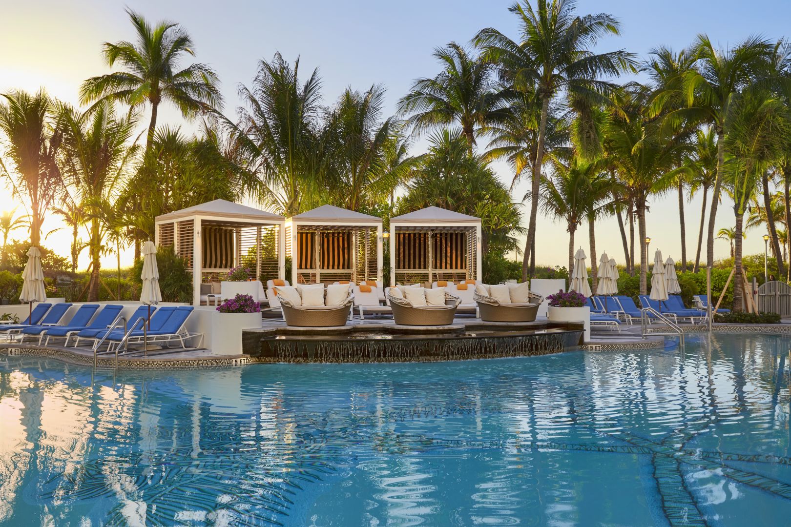an image of the pool and cabanas at the lowes miami beach hotel